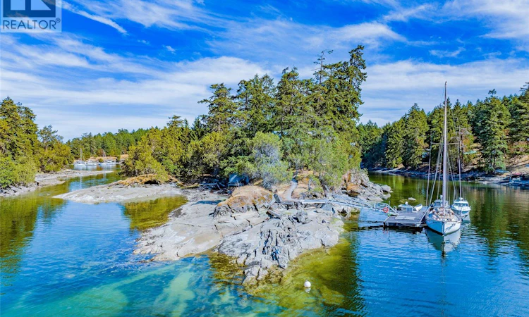 1 Eaglet Island