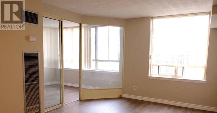 2502-633 Bay Street, Toronto, ON, M5G 2G4 - 7