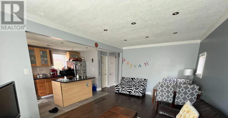 137 Harewood Avenue, Toronto, ON, M1M 2R8 - 2
