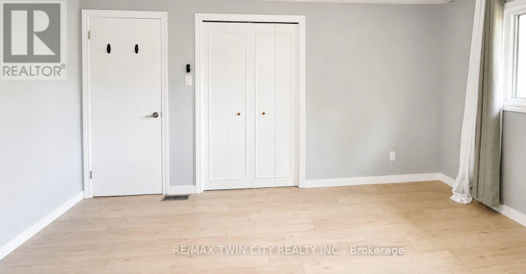 1 (UPPER-117 Markwood Drive, Kitchener, ON, N2M 2H3 - 17