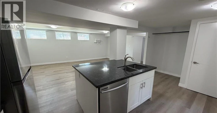Lower-49 Organ Crescent, Hamilton, ON, L8T 1Y8 - 2