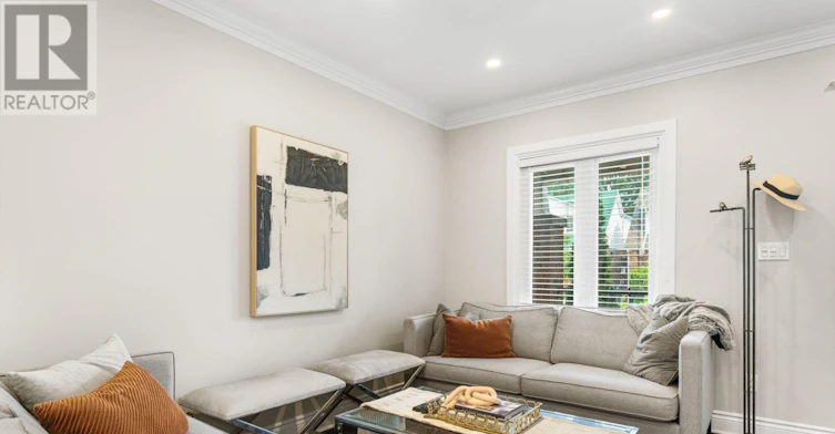 615 Miverton Boulevard, Toronto, ON, M4C 1X8 - 7