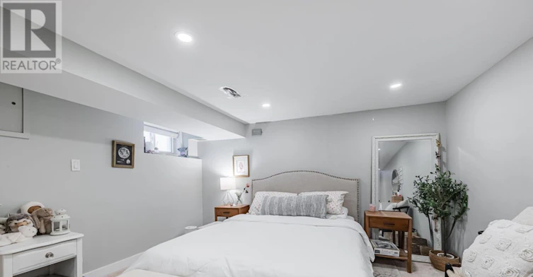 615 Miverton Boulevard, Toronto, ON, M4C 1X8 - 37