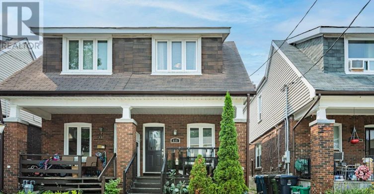 615 Miverton Boulevard, Toronto, ON, M4C 1X8