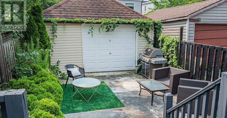 615 Miverton Boulevard, Toronto, ON, M4C 1X8 - 45