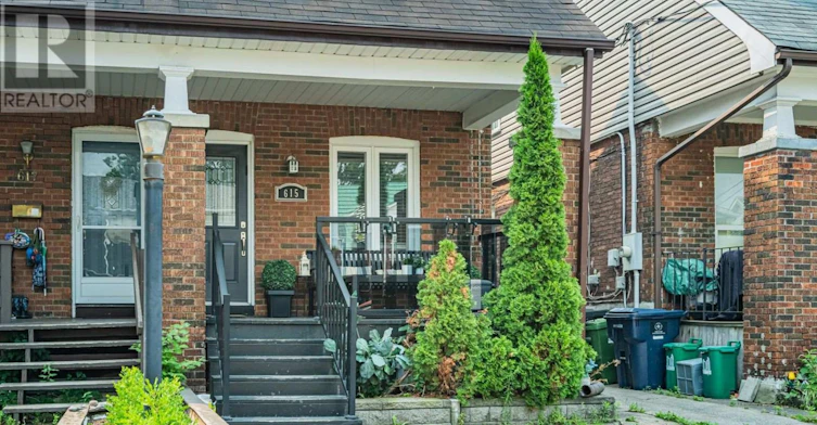 615 Miverton Boulevard, Toronto, ON, M4C 1X8 - 3