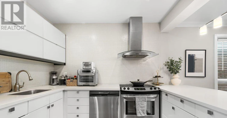 615 Miverton Boulevard, Toronto, ON, M4C 1X8 - 16