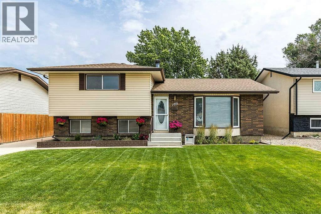 189 Hull Crescent NE, Medicine Hat, AB, T1C 1C9