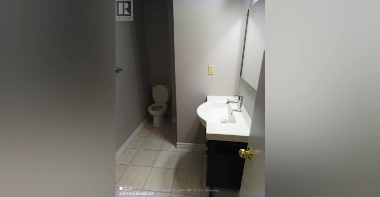 26 Simcoe Street N, Oshawa, ON, L1H 1A3 - 7