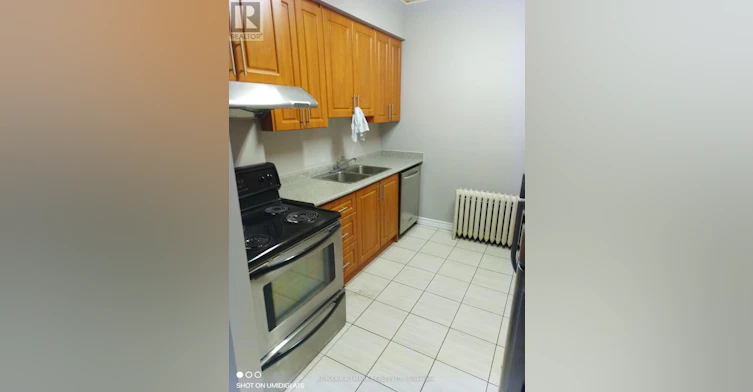 26 Simcoe Street N, Oshawa, ON, L1H 1A3 - 3