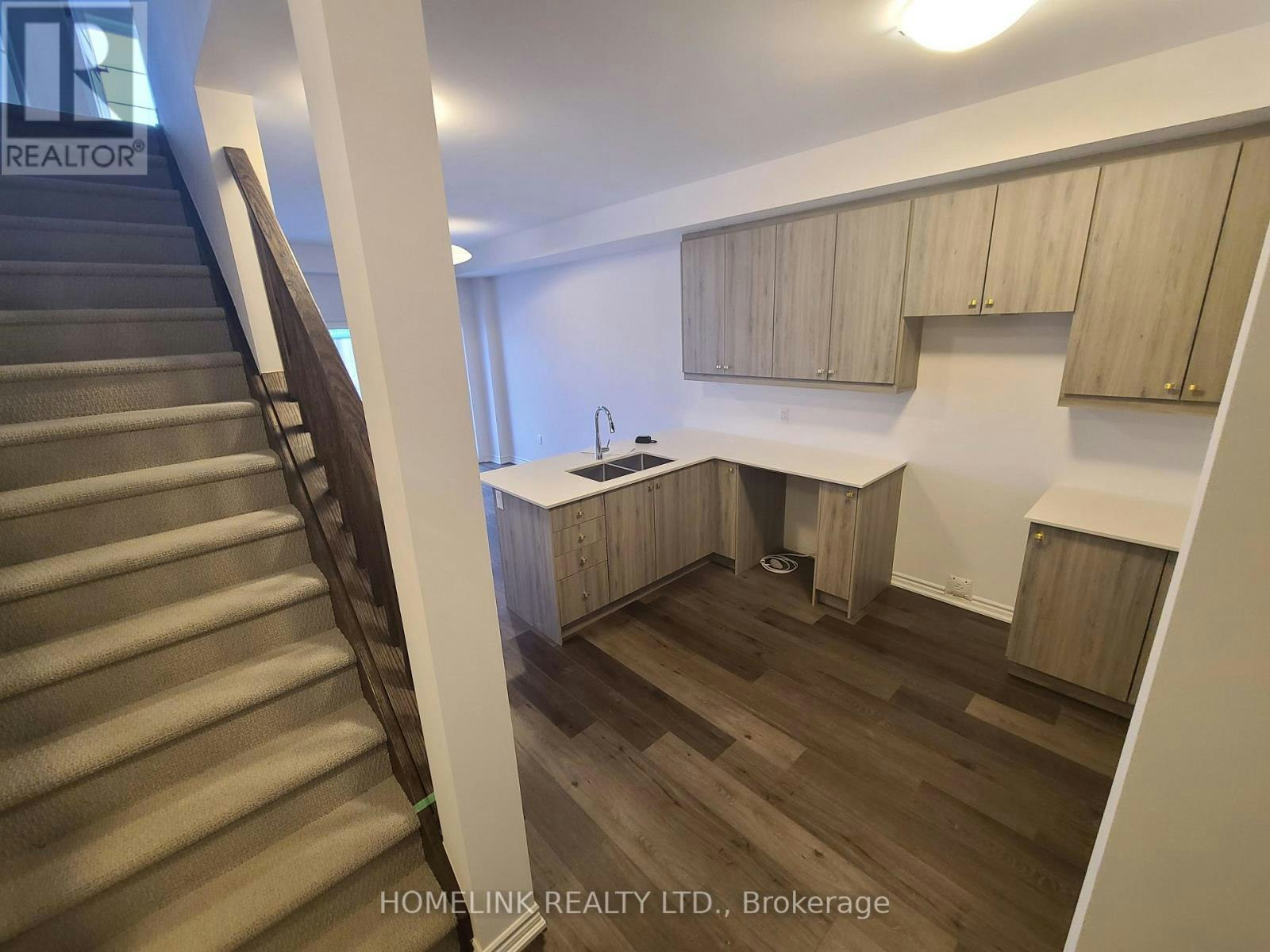 121-61 Soho Street, Hamilton, ON, L8J 2R5 - 17