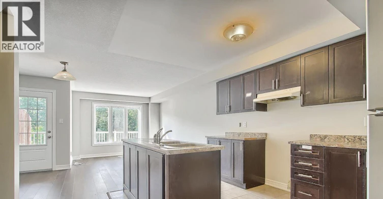 70 Knotty Pine Avenue, Cambridge, ON, N3H 0E2 - 9
