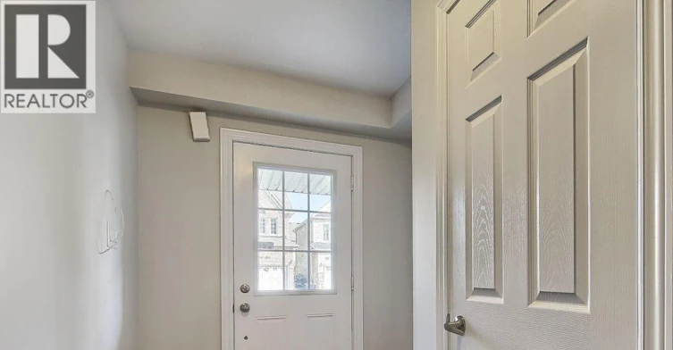 70 Knotty Pine Avenue, Cambridge, ON, N3H 0E2 - 2