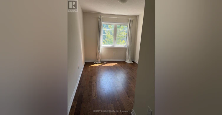 25 Mannar Drive, Markham, ON, L6C 1J4 - 3