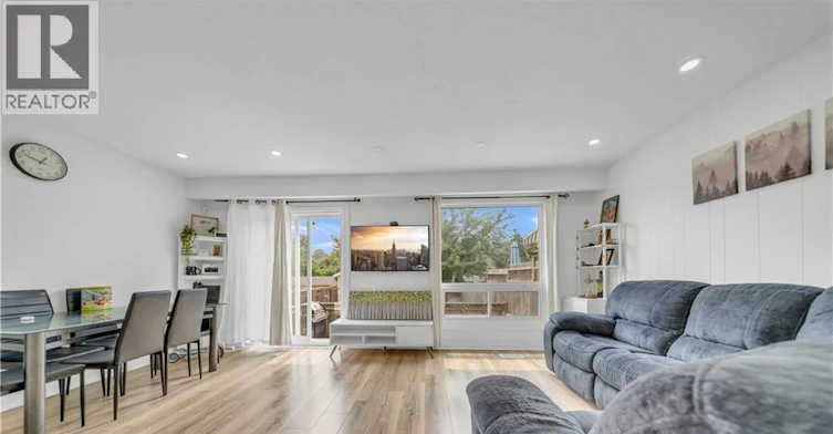 51 Shadeland Crescent, Kitchener, ON, N2M 2J1 - 7
