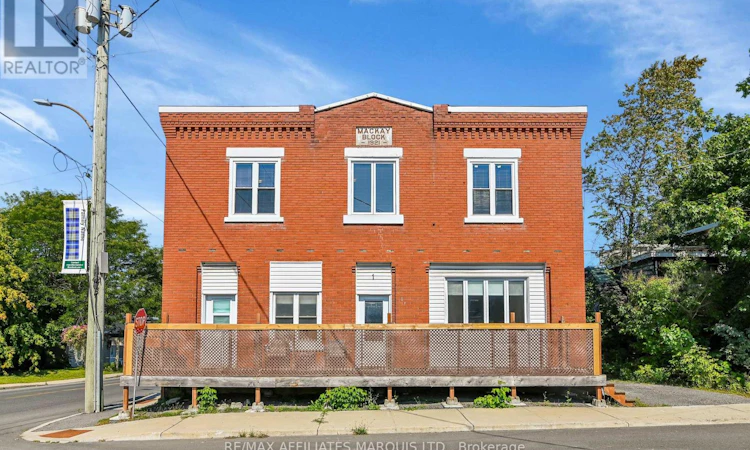 1 Mechanic Street E