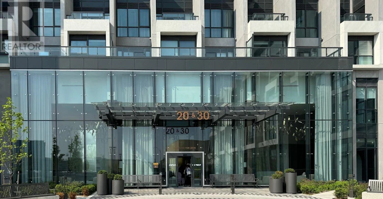 4303-30 Inn ON The Park Drive, Toronto, ON, M3C 0P7