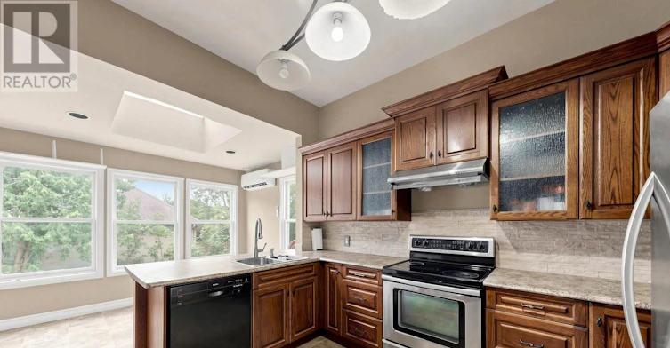 100 Roxborough Road, Newmarket, ON, L3Y 3L2 - 11