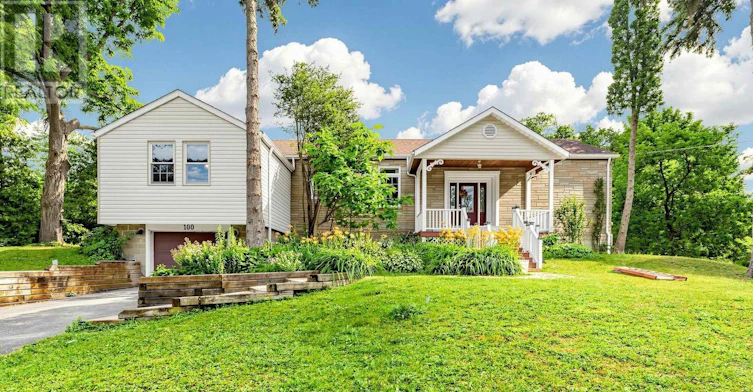 100 Roxborough Road, Newmarket, ON, L3Y 3L2 - 2