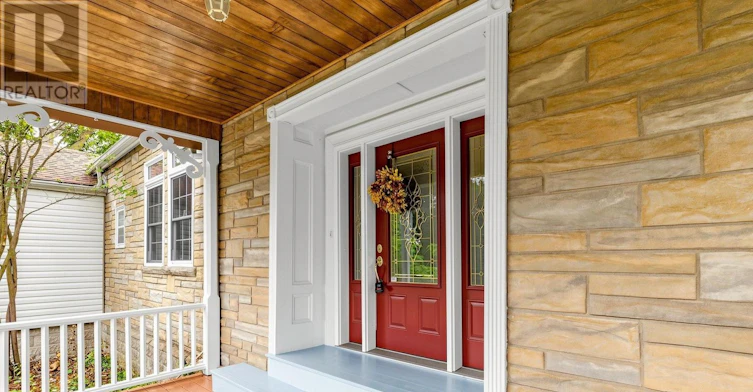 100 Roxborough Road, Newmarket, ON, L3Y 3L2 - 5