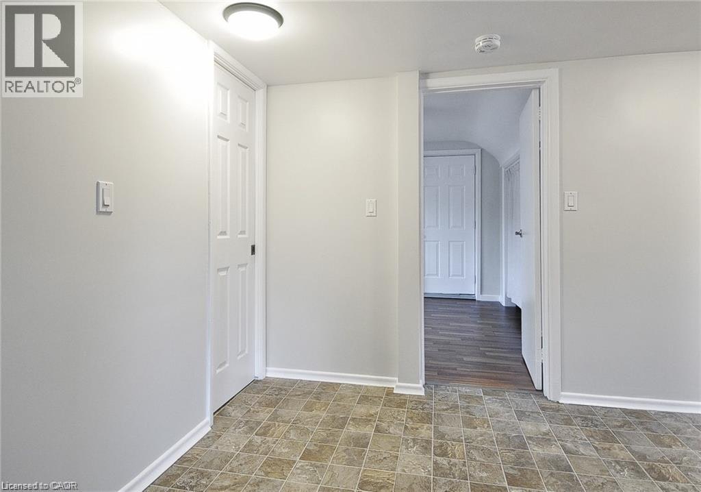A-94 1 Avenue, Cambridge, ON, N1S 2B3 - 11