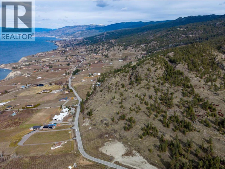880 Naramata Road, Penticton, BC, V2A 8T5 - 8