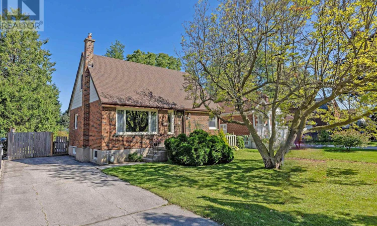 1874 Churchill Avenue