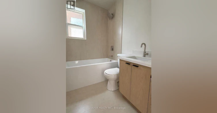 1-882 Broadview Avenue, Toronto, ON, M4K 2R1 - 4