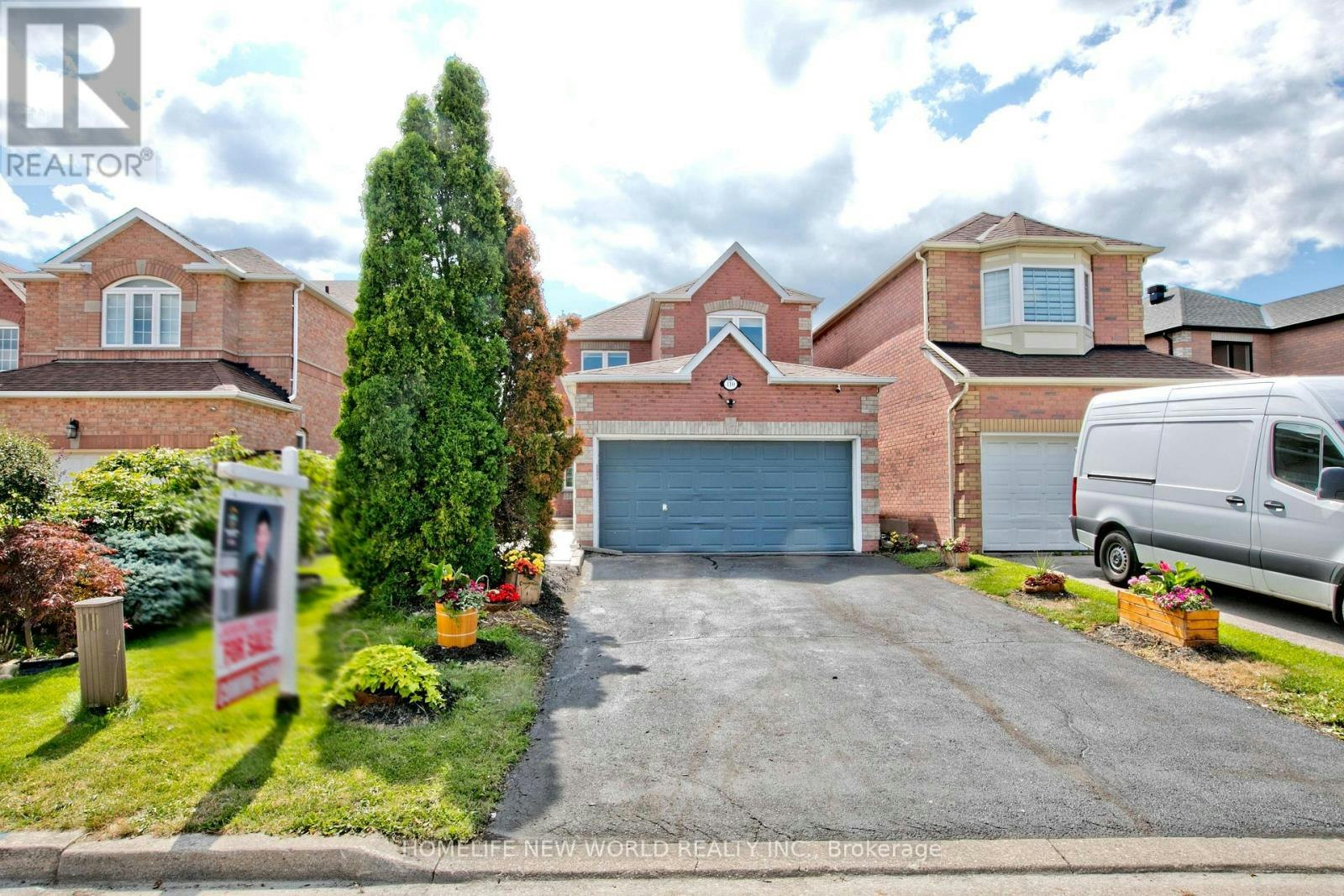 110 Cairncross Crescent, Markham, ON, L3S 3X9
