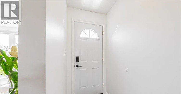 116-895 Maple Avenue, Burlington, ON, L7S 2H7 - 3