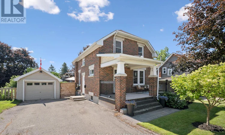 680 St Andrew Street W