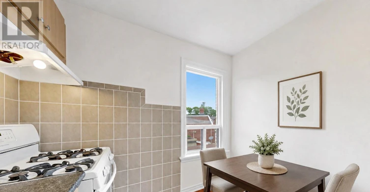 8 Parr Street, Toronto, ON, M6J 2E3 - 8