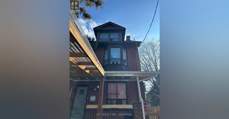 A/B-TWO 3 Bedrooms Pembroke St Street, Toronto, ON, M5A 2N6