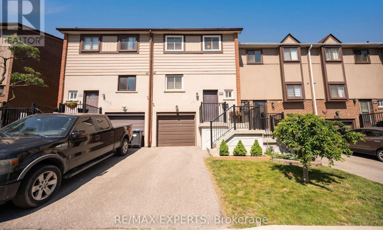 15-161 Moregate Crescent