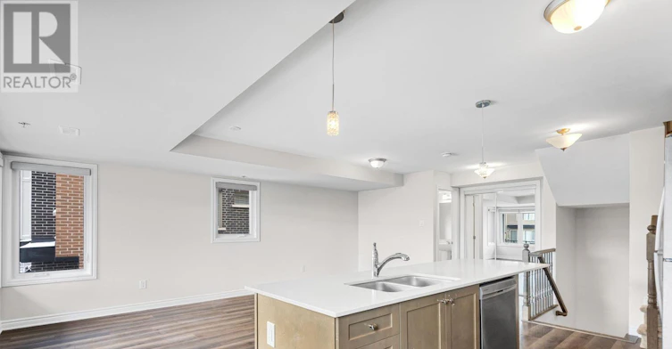 571 Ozawa Private, Ottawa, ON, K1K 4Z9 - 15