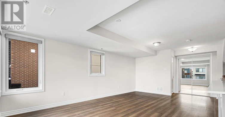 571 Ozawa Private, Ottawa, ON, K1K 4Z9 - 11