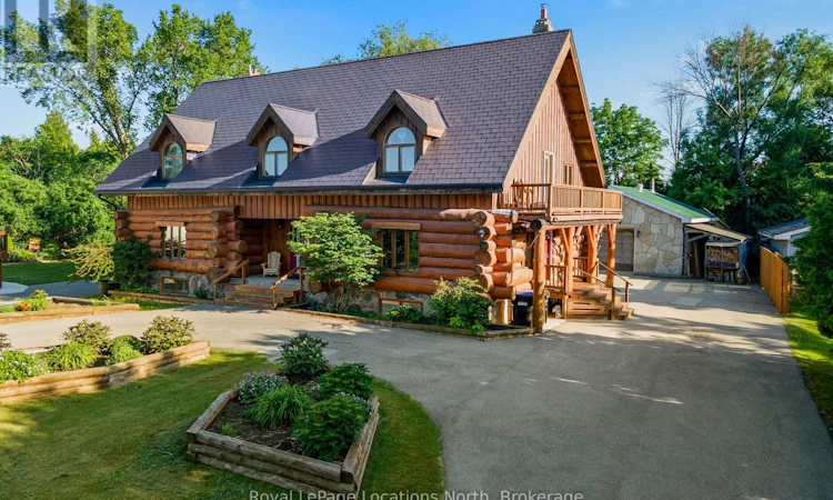 24 Oliver Crescent