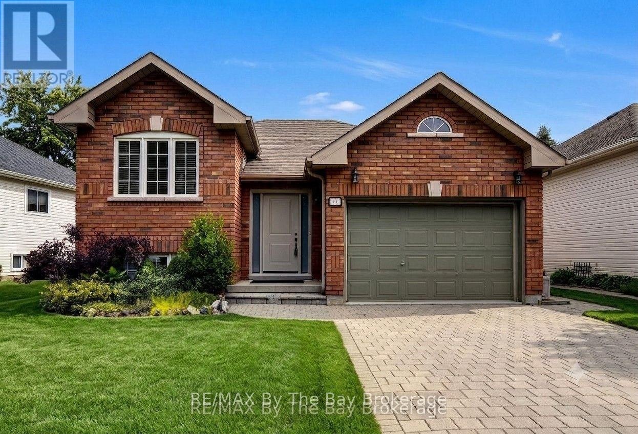 39 Rose Valley Way, Wasaga Beach, ON, L9Z 3C5