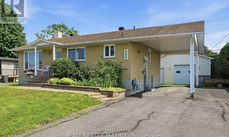 509 Ghislain Street