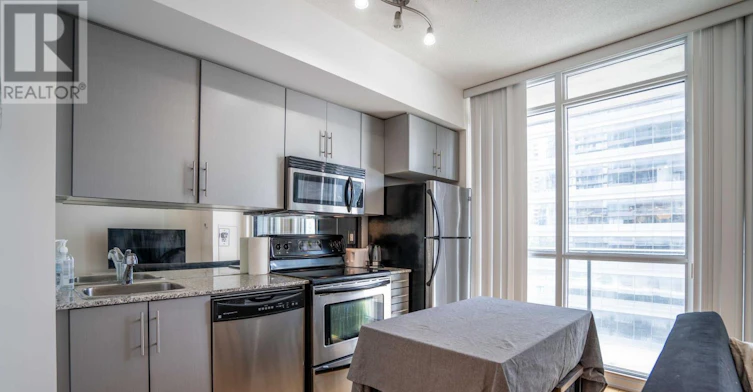 1207-65 Bremner Boulevard, Toronto, ON, M5J 0A7 - 7