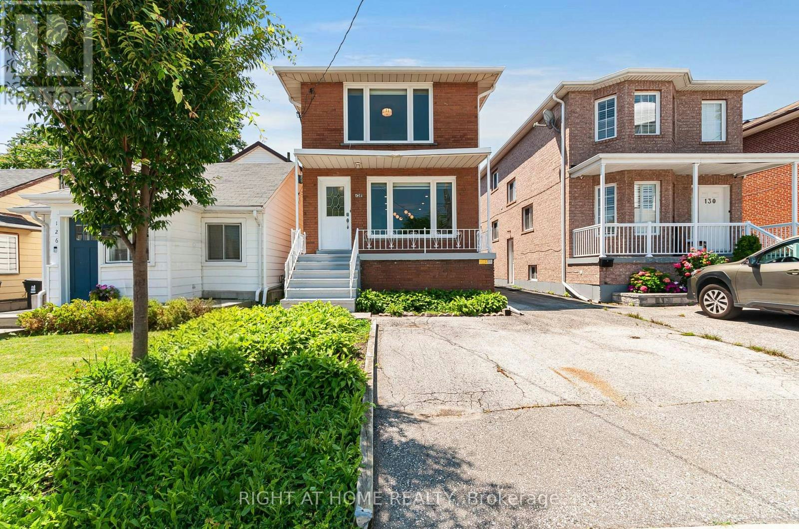 128 Twenty Second Street, Toronto, ON, M8V 3M4