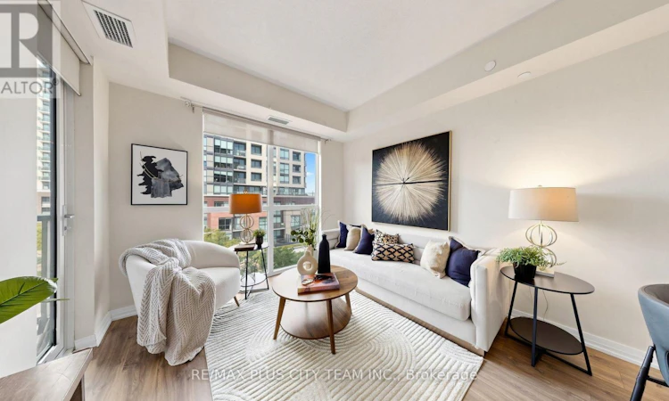 423-50 Thomas Riley Road