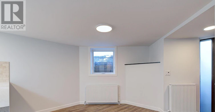 402 Jane Street, Toronto, ON, M6S 3Z5 - 5