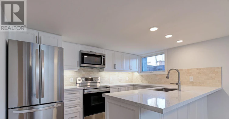 402 Jane Street, Toronto, ON, M6S 3Z5 - 3