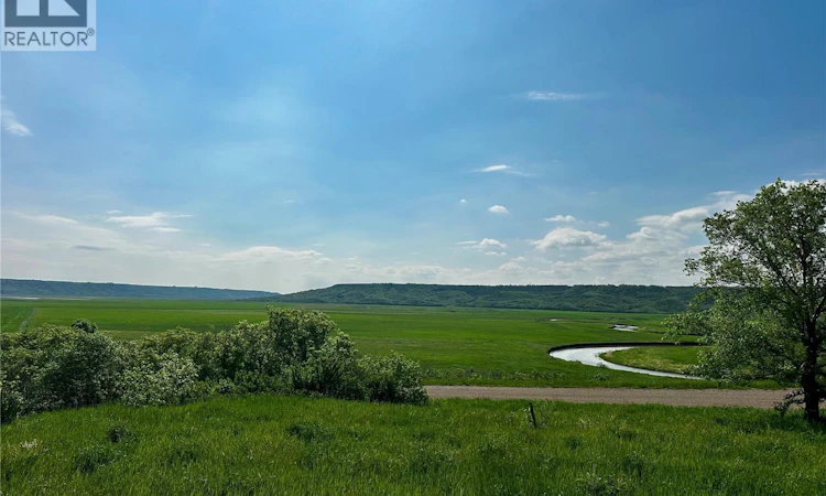 3-15 Acres Qu'apelle Valley