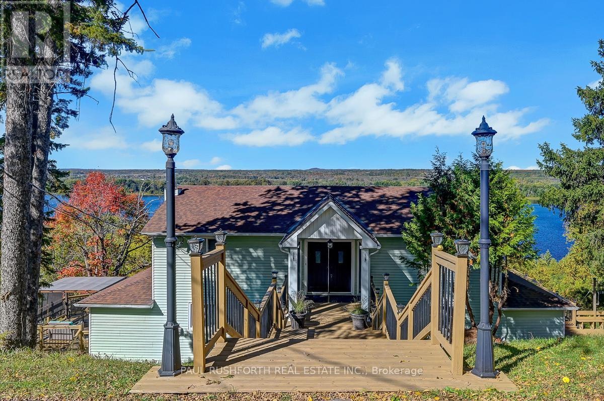 1565 Lilac Lane, Cumberland, ON, K4C 1C4