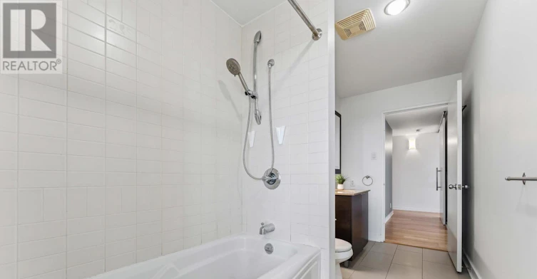 2110-324 Laurier Avenue W, Ottawa, ON, K1P 0A4 - 22