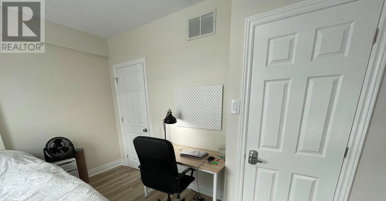 451 Sunnyside Avenue, Ottawa, ON, K1S 0S8 - 4