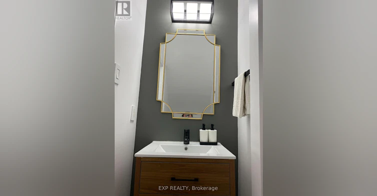 451 Sunnyside Avenue, Ottawa, ON, K1S 0S8 - 8