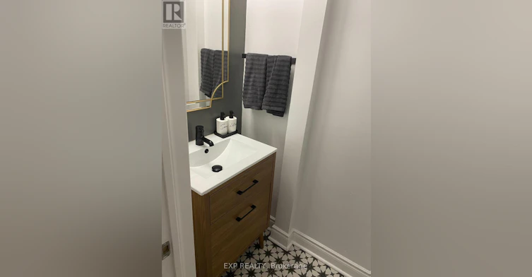 451 Sunnyside Avenue, Ottawa, ON, K1S 0S8 - 6